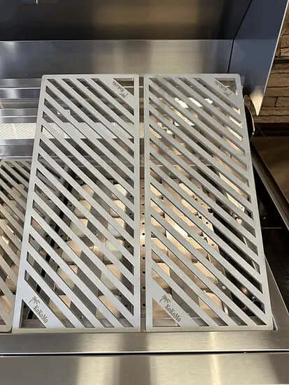 Kokomo Laser Cut Grate 32In Professional Built in Gas Grill 4 Burner/Back Burner, Lifetime warranty